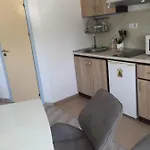 Apartment евксиновград, една спалня - безплатен паркинг,